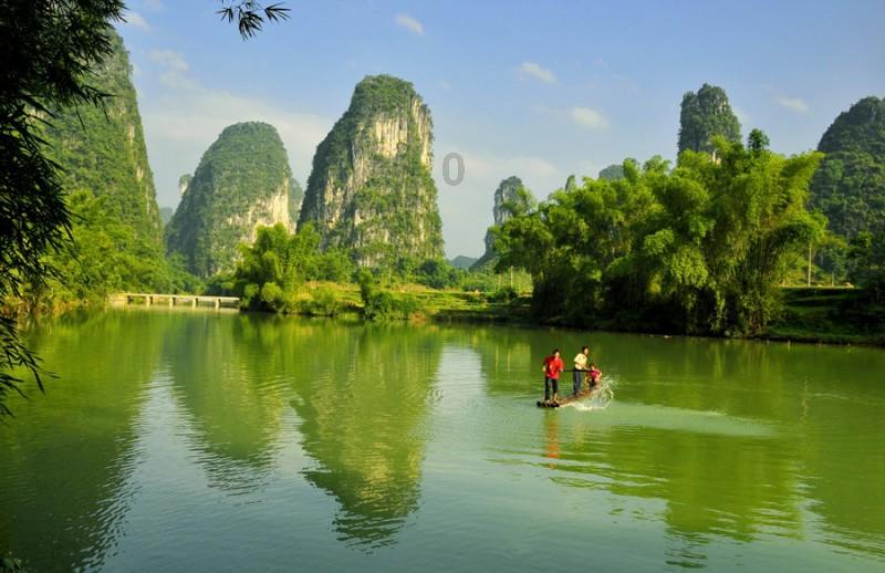 Word文件图标变成了白色图标怎么办？
